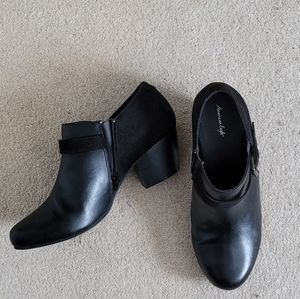 American Eagle black ankle boots